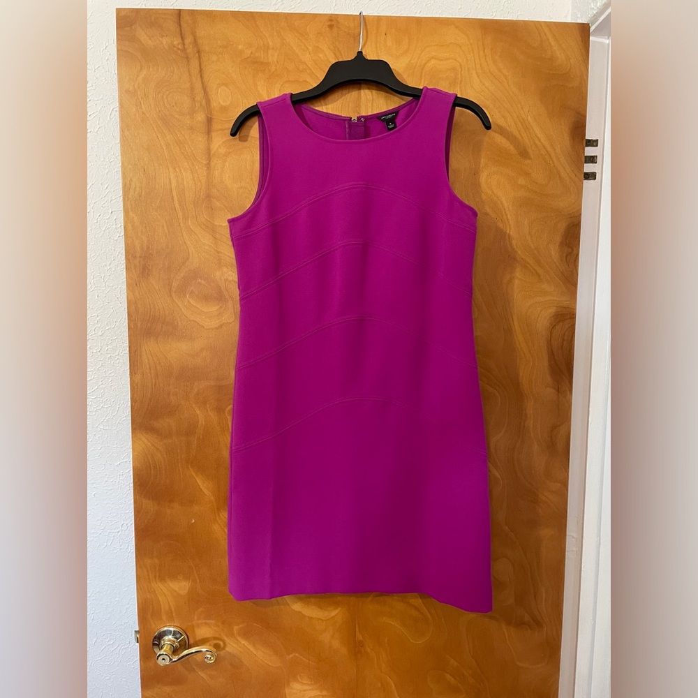 Beautiful, timeless, Ann Taylor fuchsia dress that looks like new